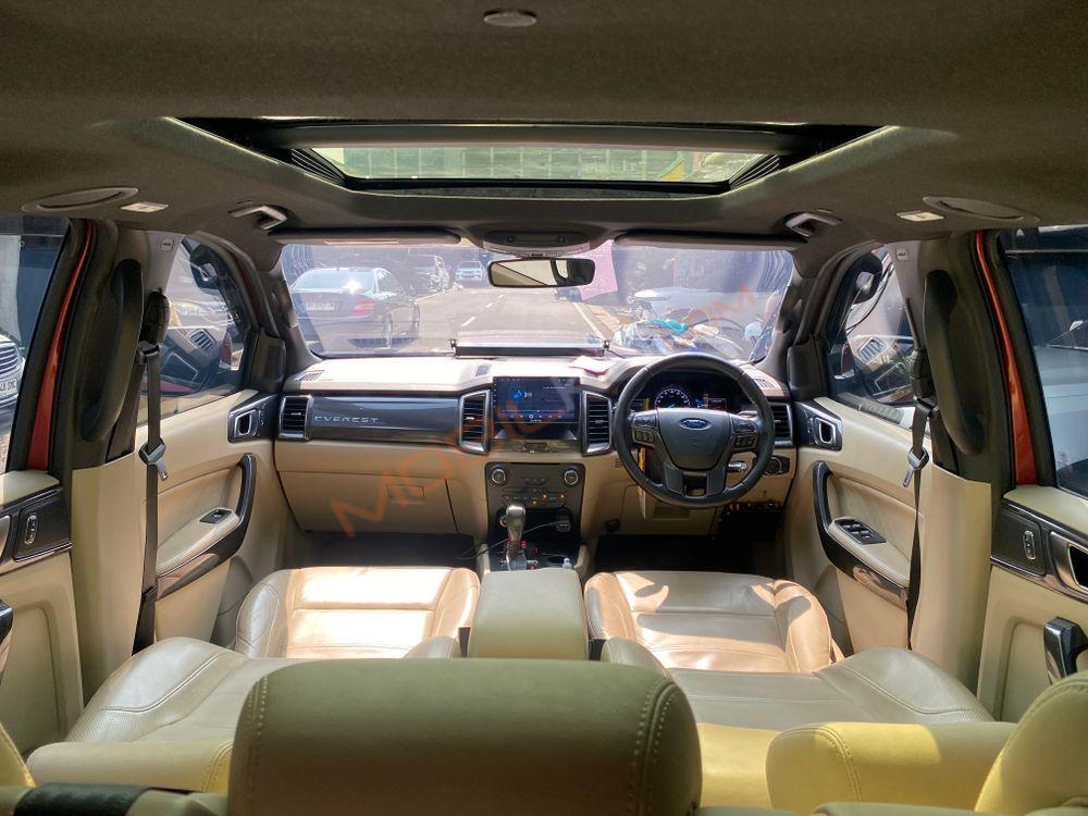 Mobil Ford Everest 2015