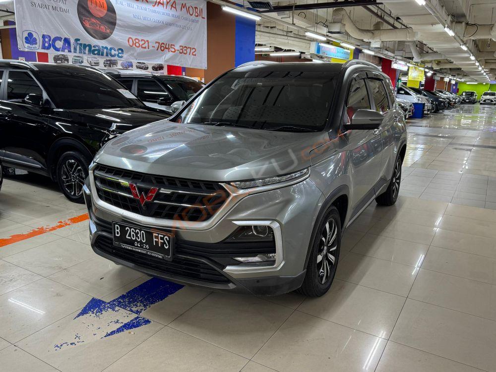 Mobil Wuling Almaz 2021