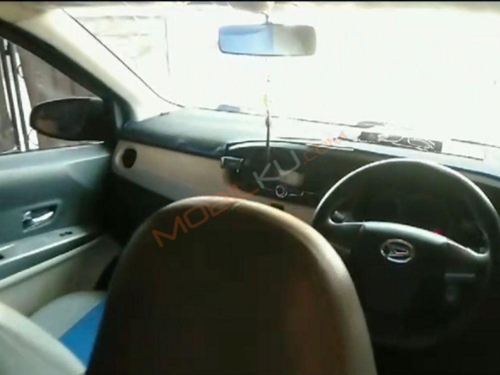 Mobil Daihatsu Sigra 2016