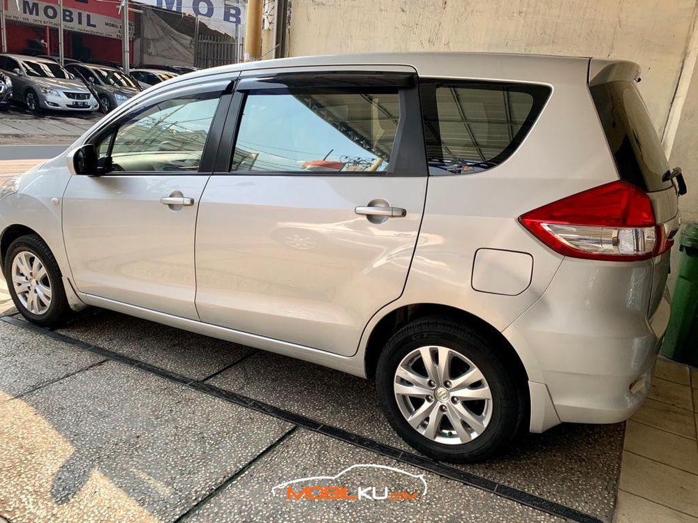 Mobil Suzuki Ertiga 2016