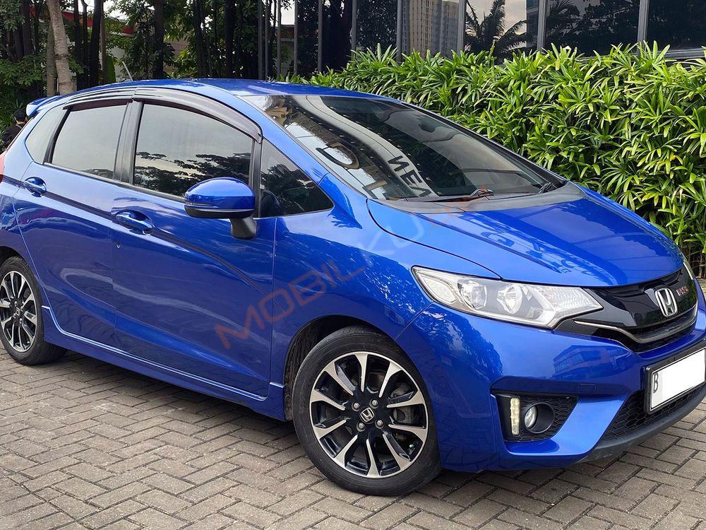 Mobil Honda Jazz 2016