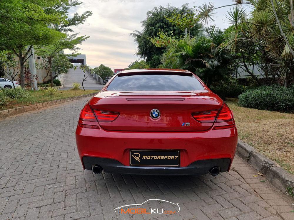 Mobil BMW 6 Series 2015