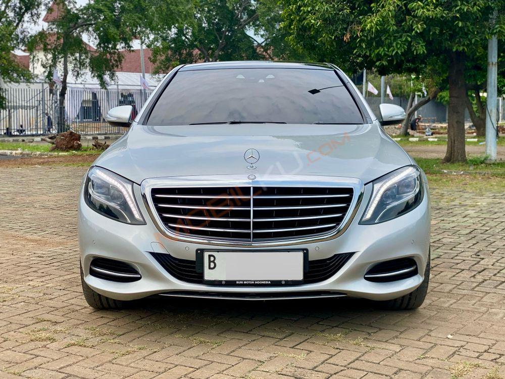 Mobil Mercedes-Benz S-Class 2015