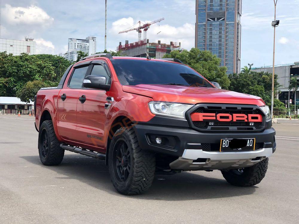 Mobil Ford Ranger 2014