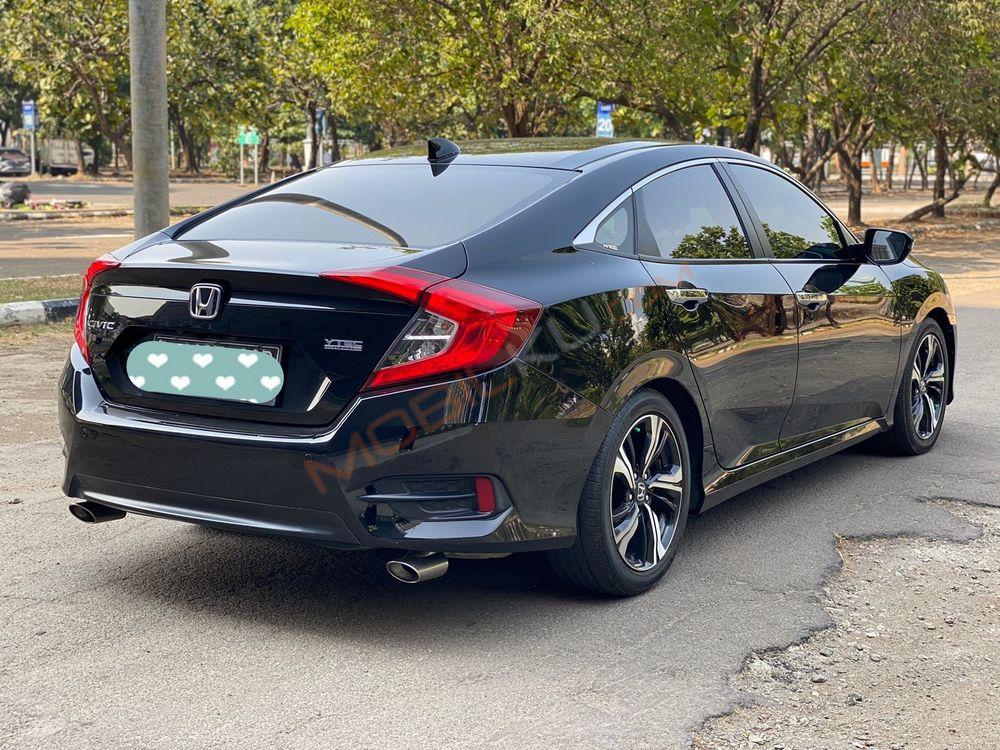 Mobil Honda Civic Sedan 2017