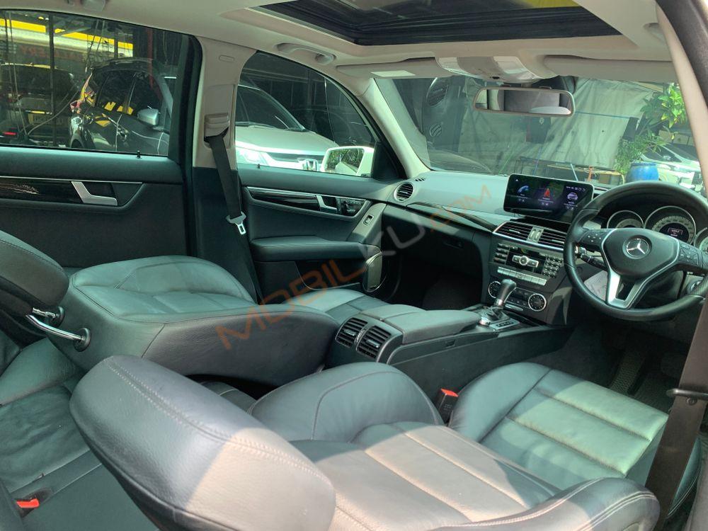 Mobil Mercedes-Benz C-Class 2013