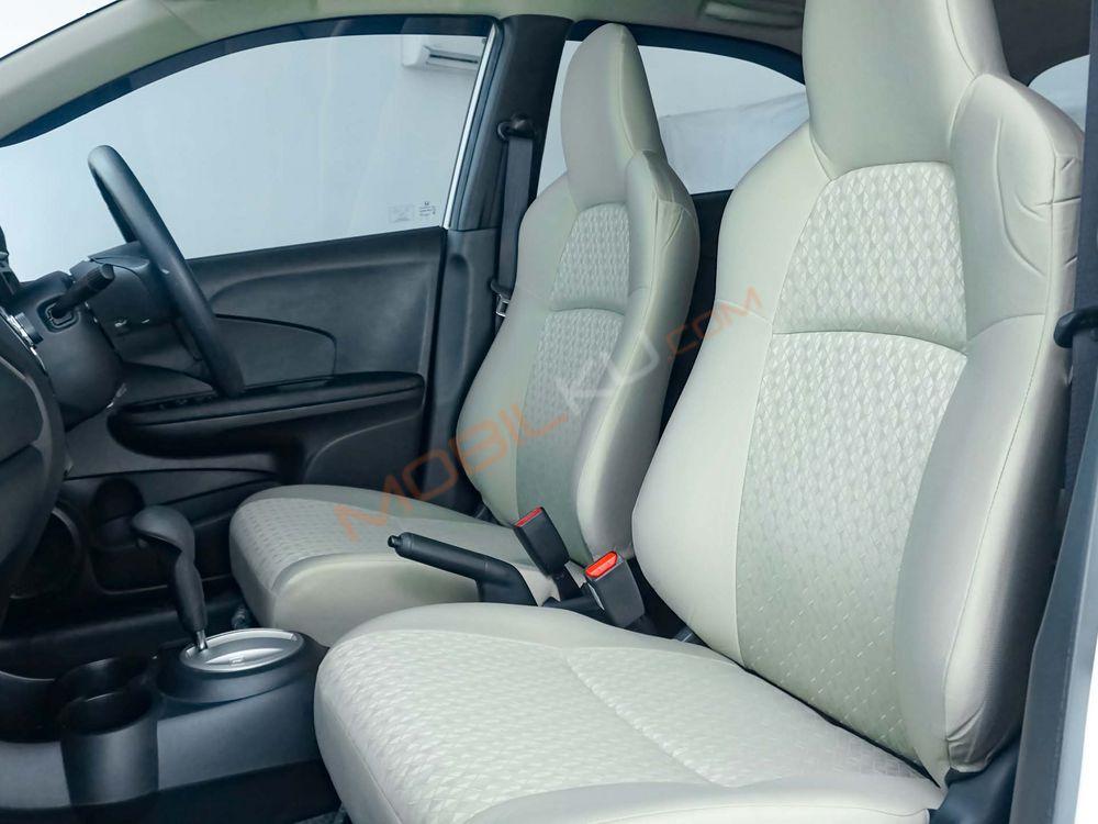 Mobil Honda Brio 2022