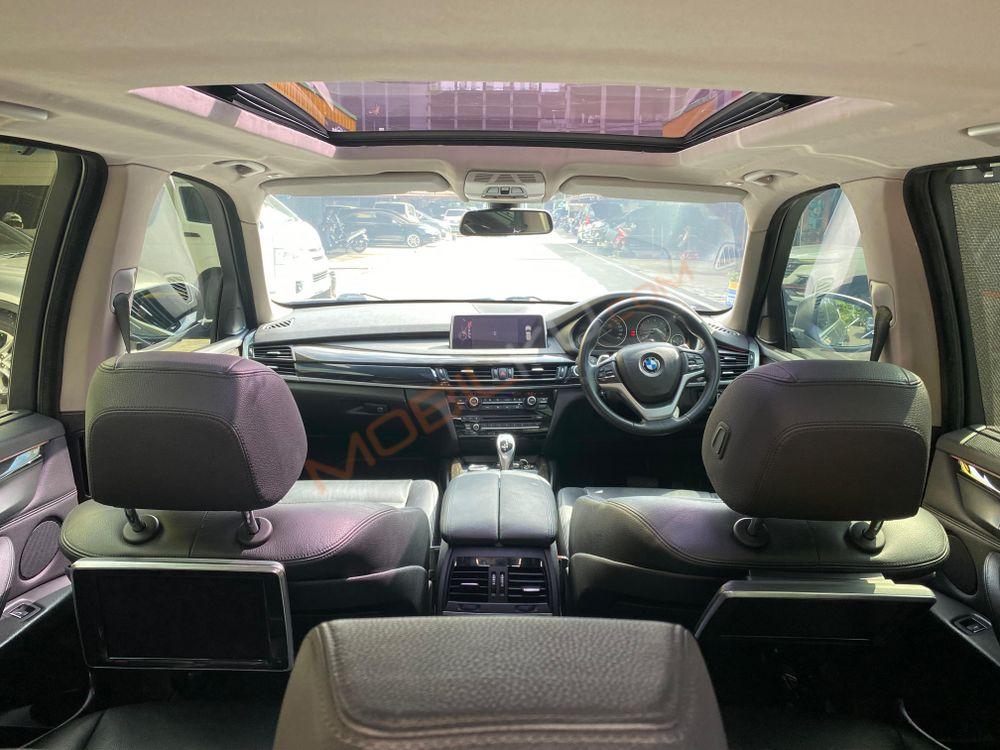 Mobil BMW X5 2015