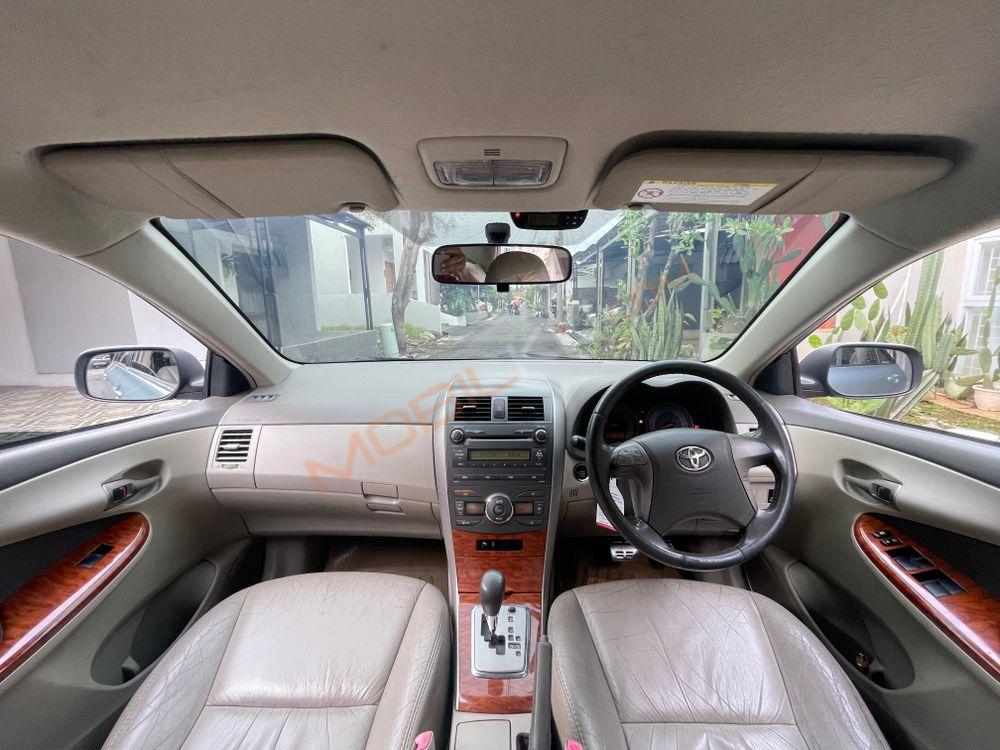 Mobil Toyota Corolla 2009