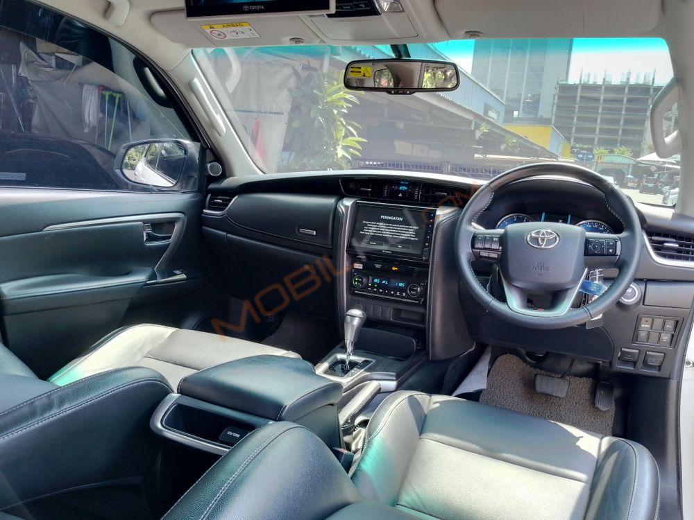 Mobil Toyota Fortuner 2020