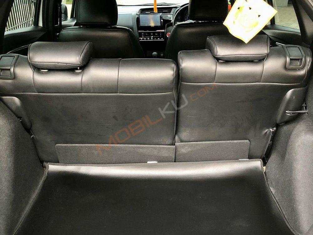 Mobil Honda Jazz 2019