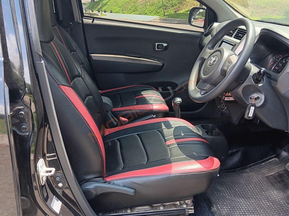 Mobil Toyota Agya 2016