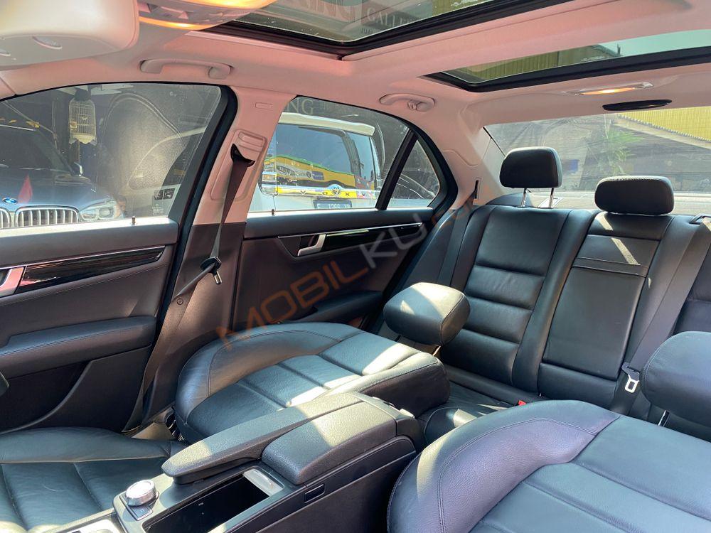 Mobil Mercedes-Benz C-Class 2013