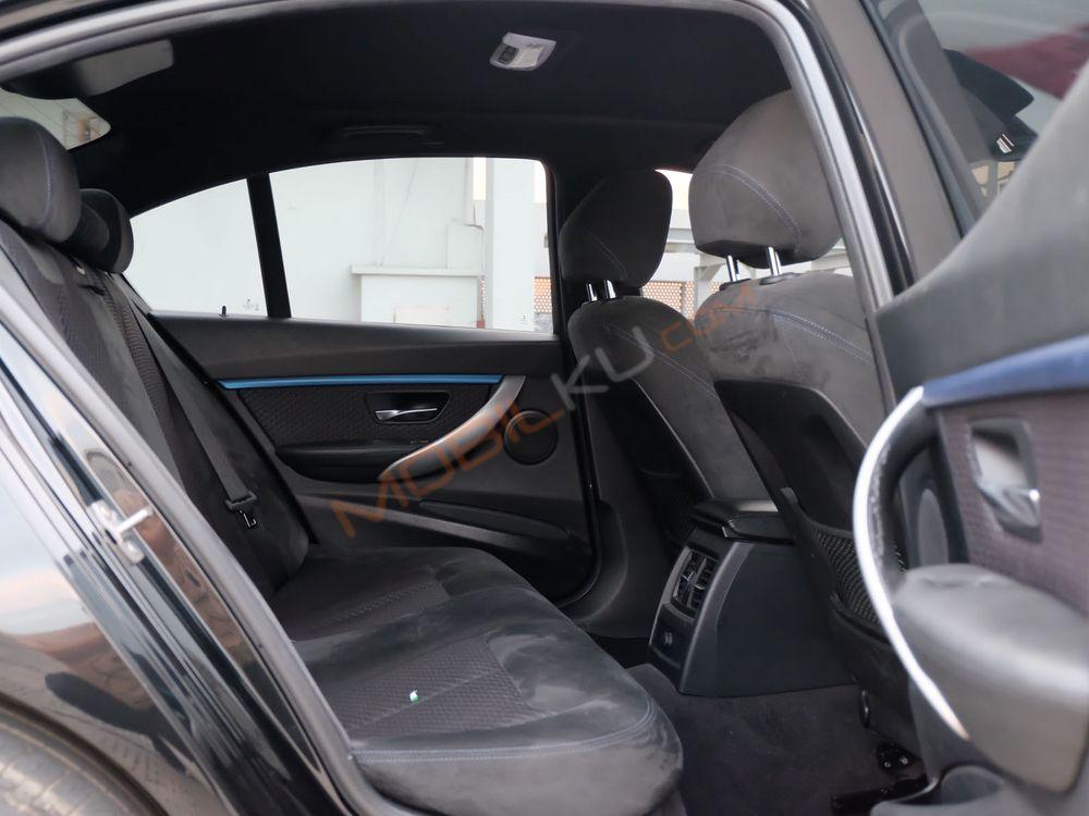 Mobil BMW 3 Series 2016