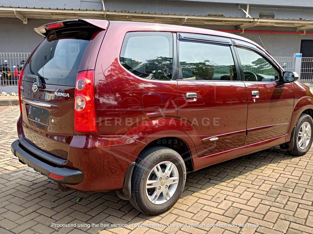 Mobil Daihatsu Xenia 2008