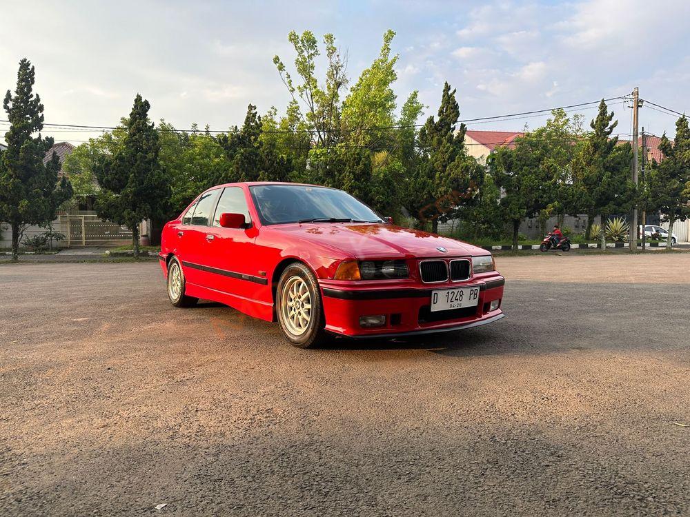 Mobil BMW 3 Series 1995