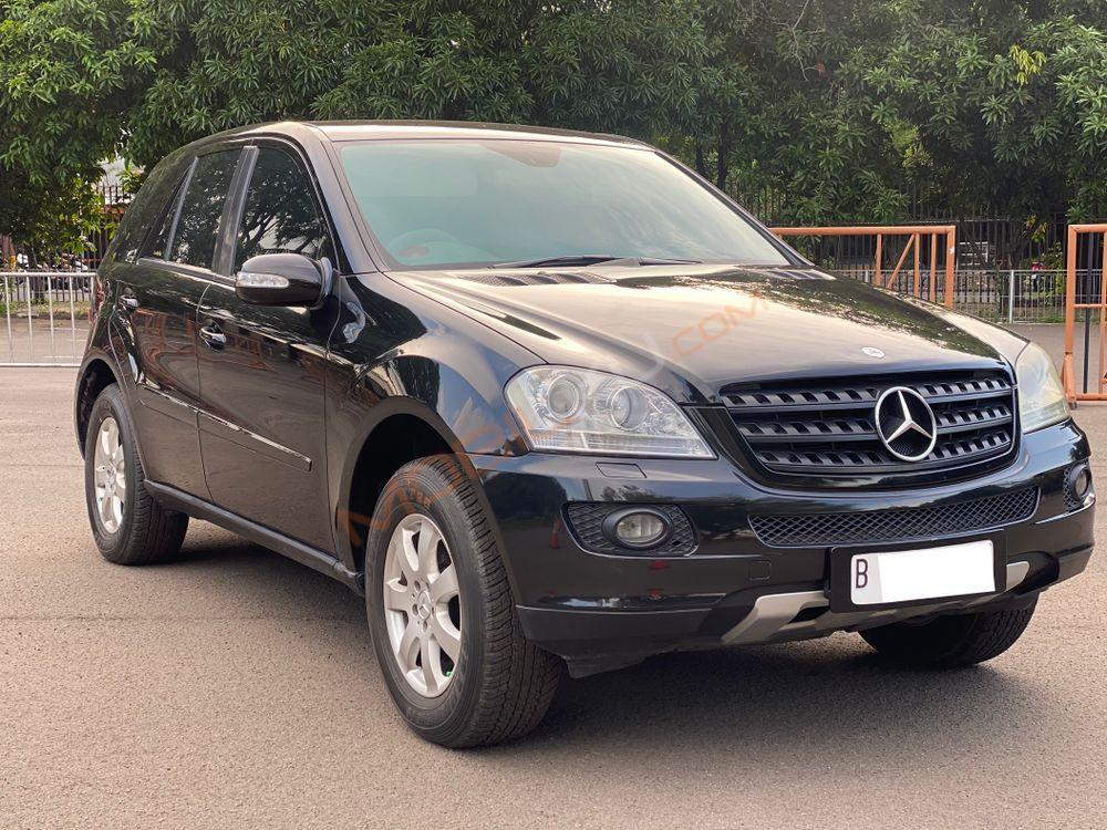 Mobil Mercedes-Benz ML 2006