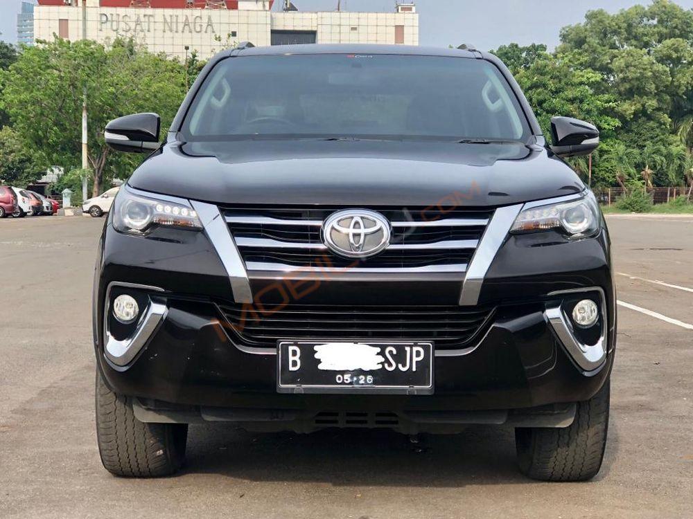 Mobil Toyota Fortuner 2016