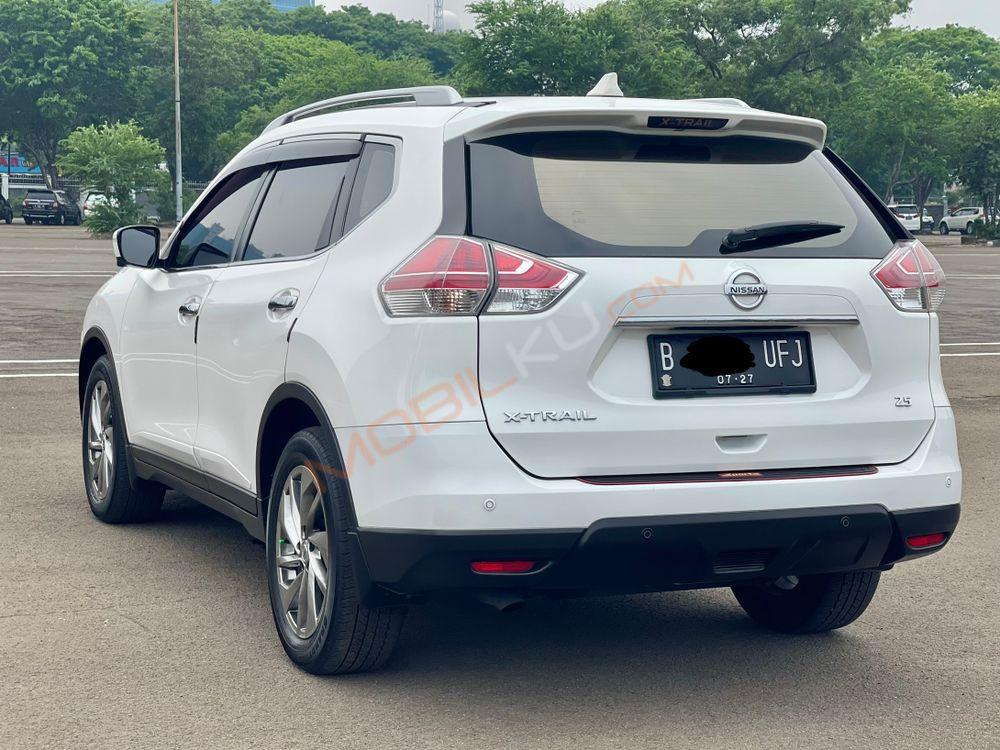 Mobil Nissan X-Trail 2017