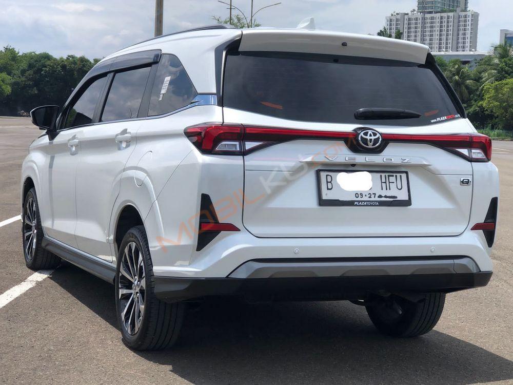 Mobil Toyota Veloz 2022