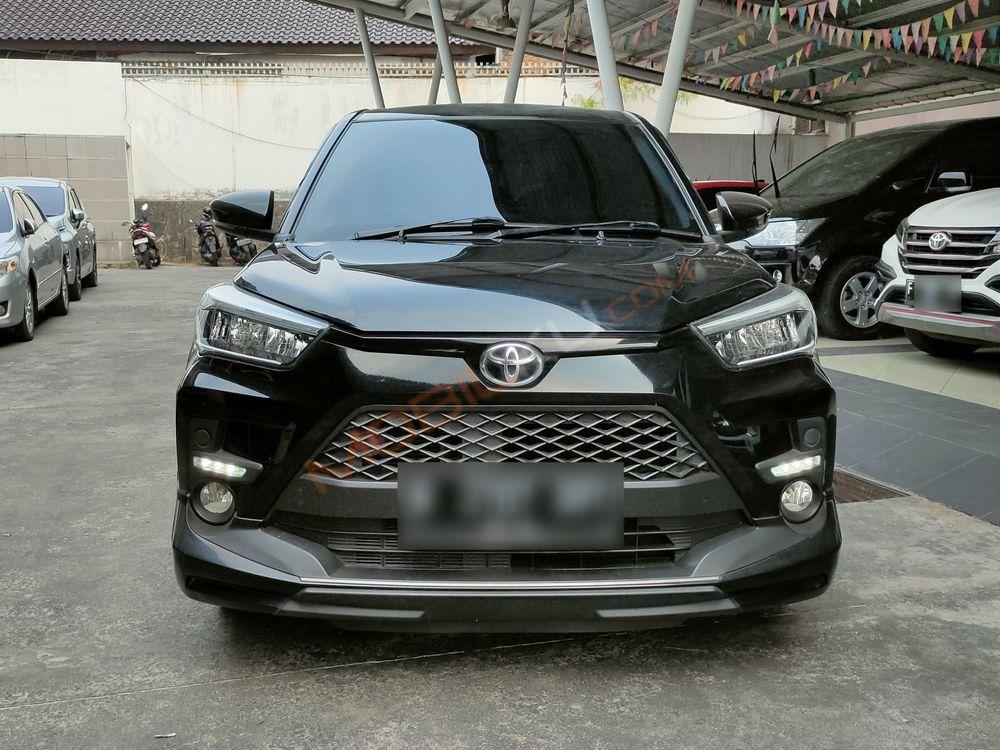 Mobil Toyota Raize 2021