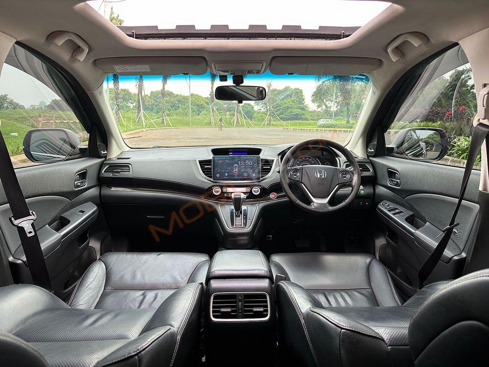 Mobil Honda CR-V 2016