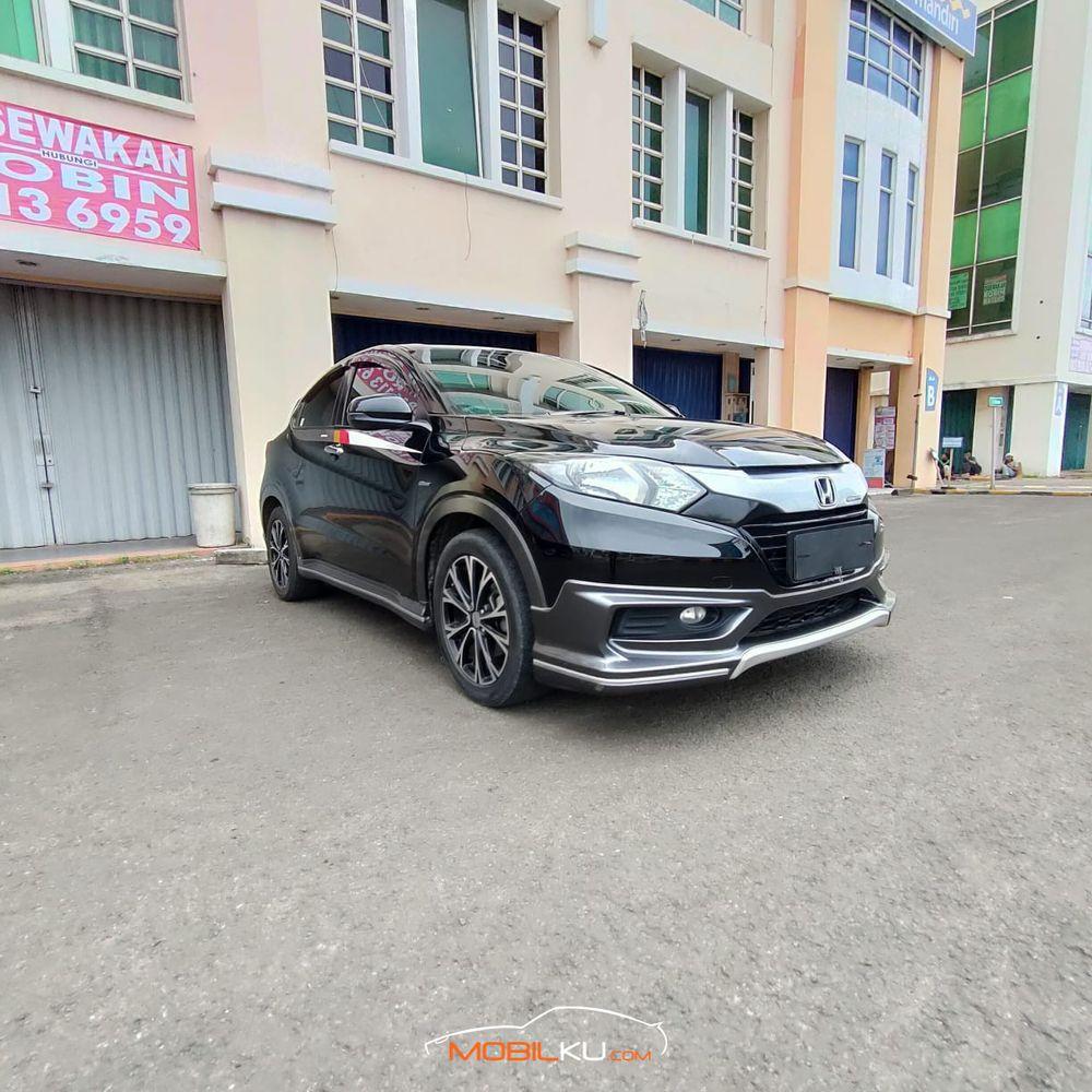 Mobil Honda HR-V 2016
