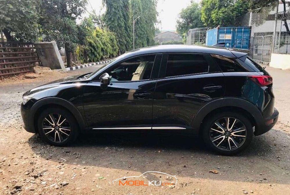 Mobil Mazda CX-3 2017