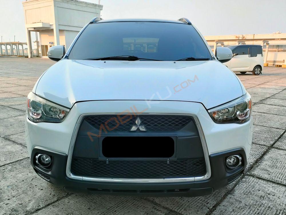 Mobil Mitsubishi Outlander Sport 2012