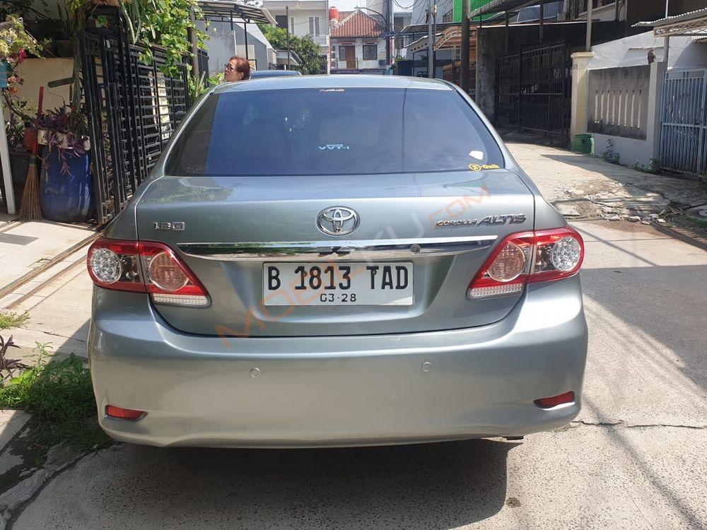 Mobil Toyota Corolla 2012