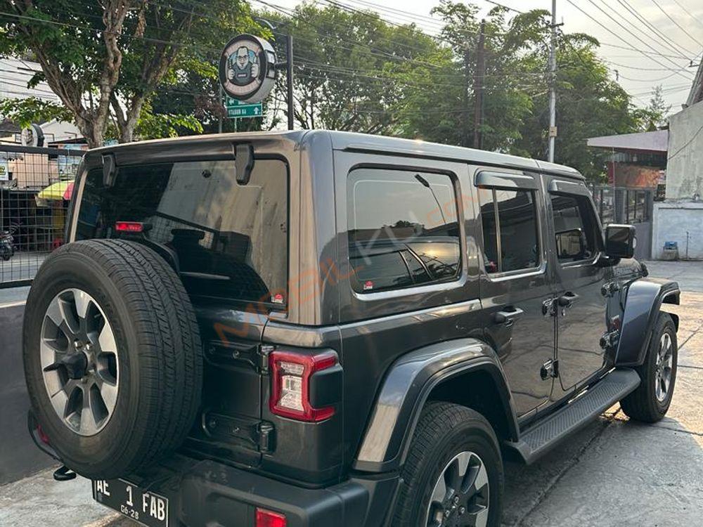 Mobil Jeep Wrangler 2022