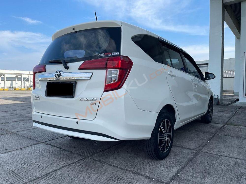 Mobil Toyota Calya 2018