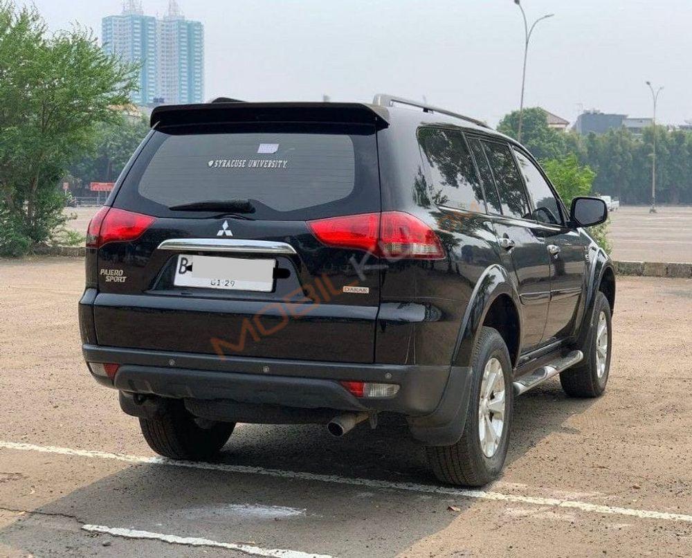 Mobil Mitsubishi Pajero Sport 2013