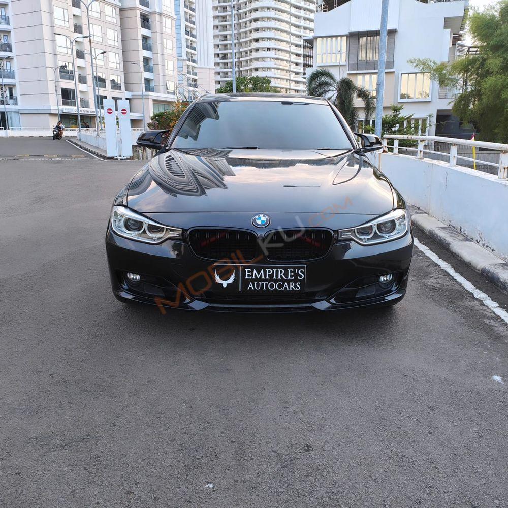 Mobil BMW 3 Series 2014