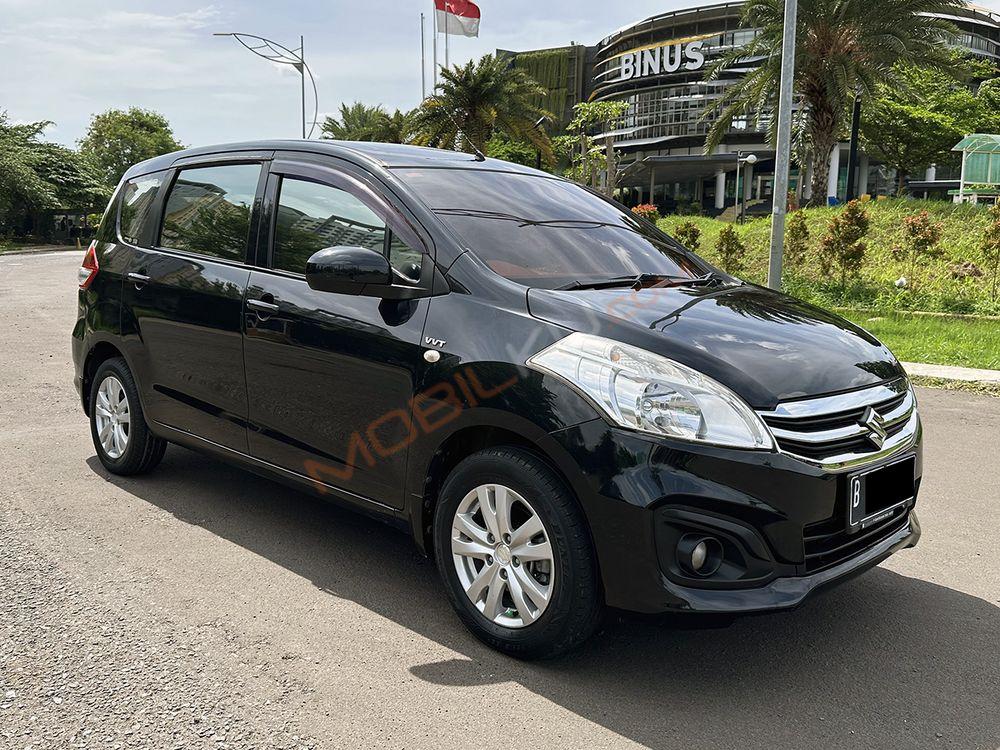 Mobil Suzuki Ertiga 2015