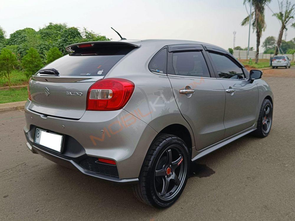 Mobil Suzuki Baleno 2018