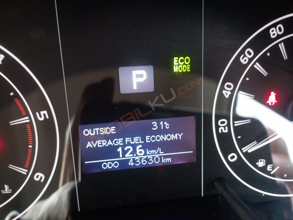 Mobil Toyota Kijang Innova 2022