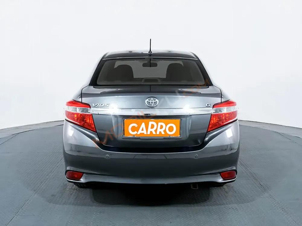 Mobil Toyota Vios 2015
