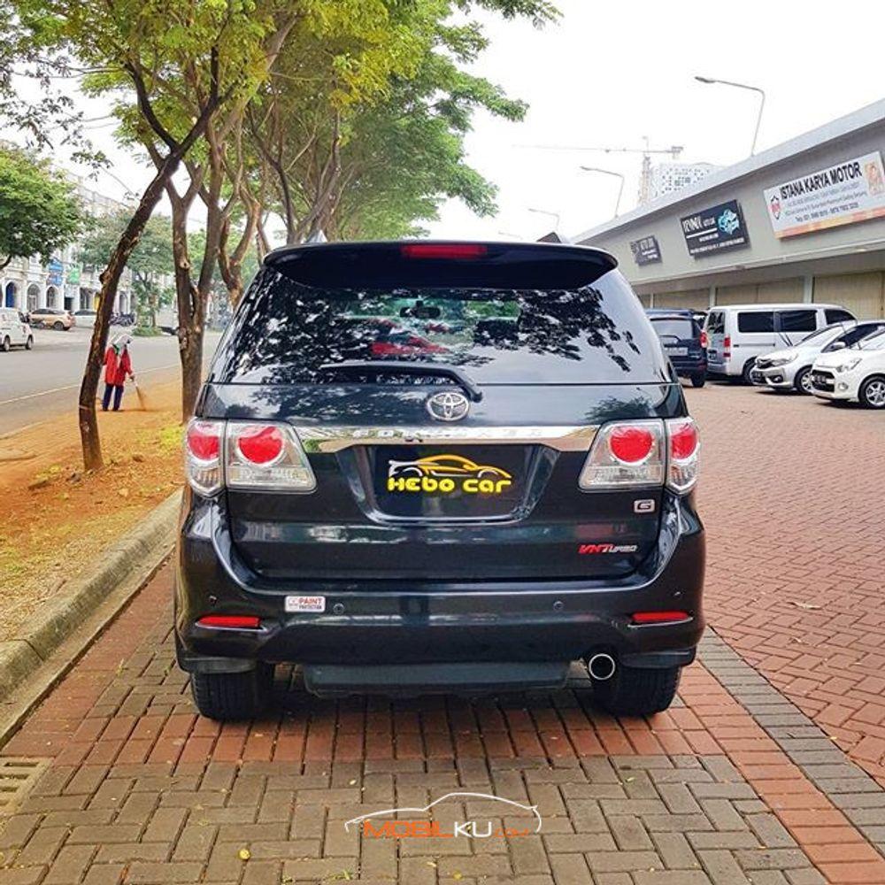 Mobil Toyota Fortuner 2014