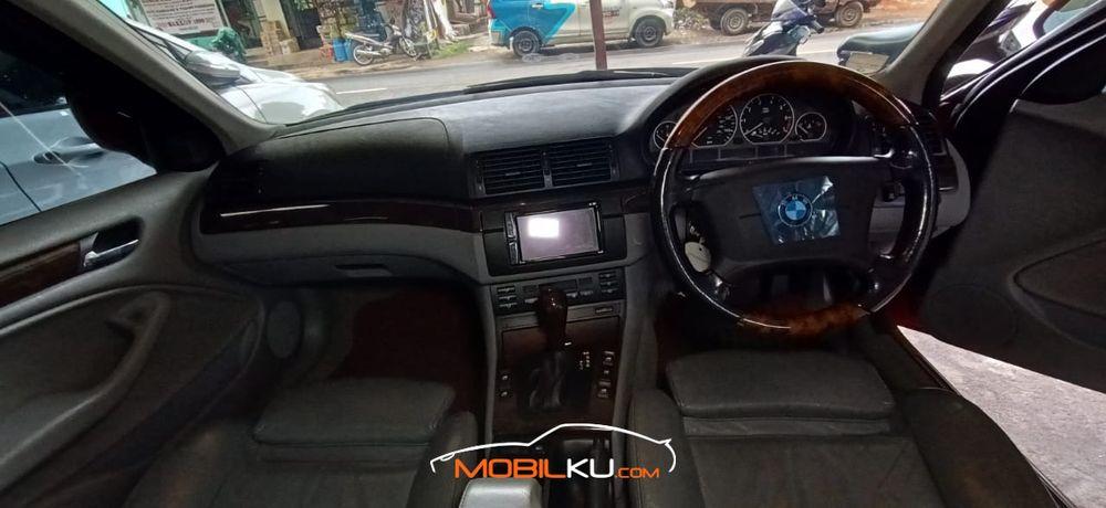 Mobil BMW 3 Series 2001