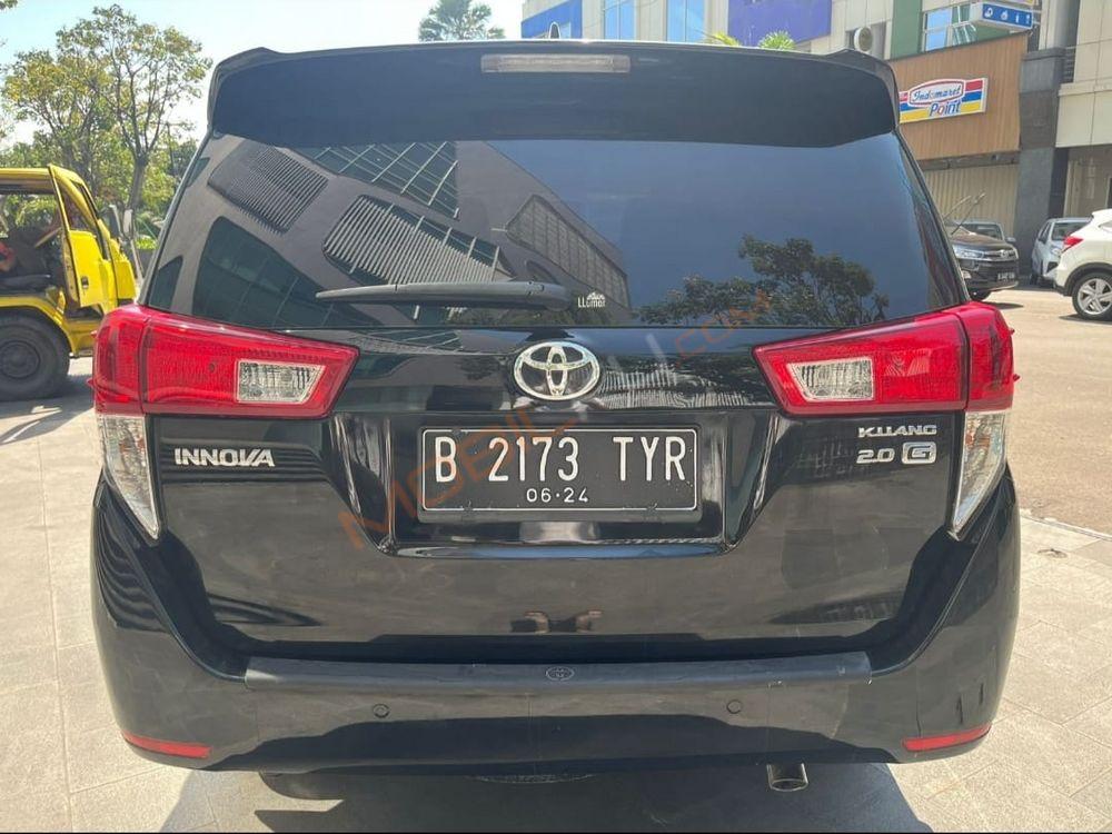Mobil Toyota Kijang Innova 2019