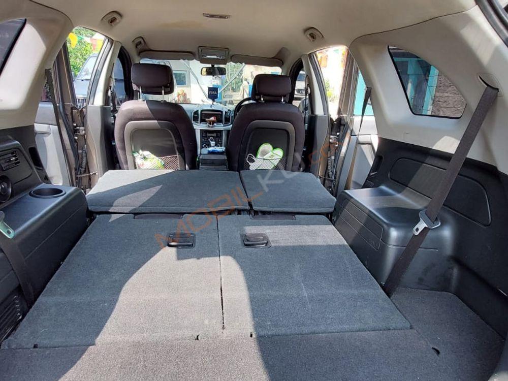 Mobil Chevrolet Captiva 2011