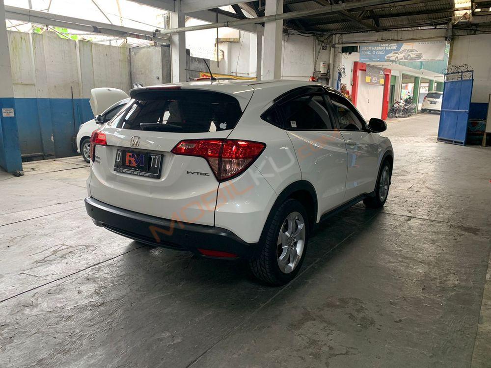 Mobil Honda HR-V 2015