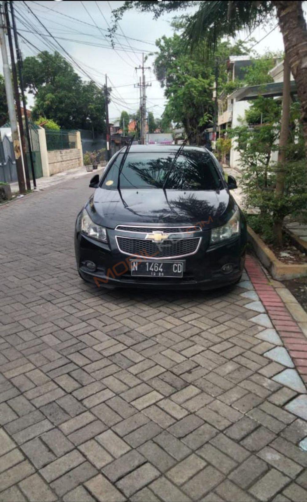 Mobil Chevrolet Cruze 2011