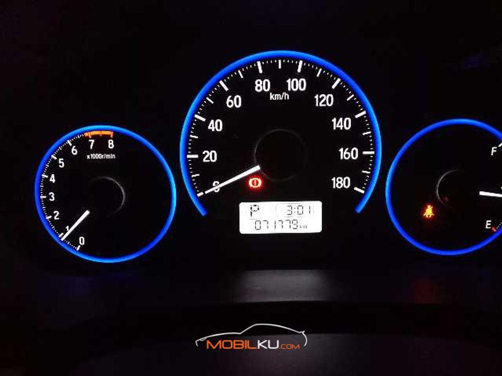 Mobil Honda Mobilio 2016