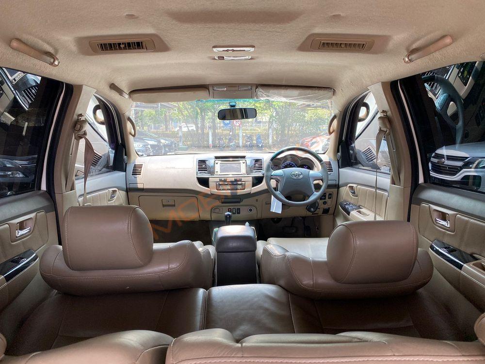 Mobil Toyota Fortuner 2012