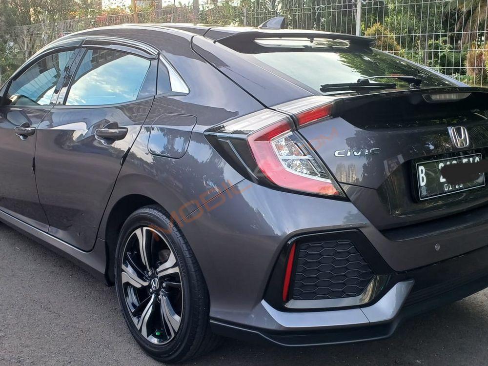 Mobil Honda Civic Hatchback 2019
