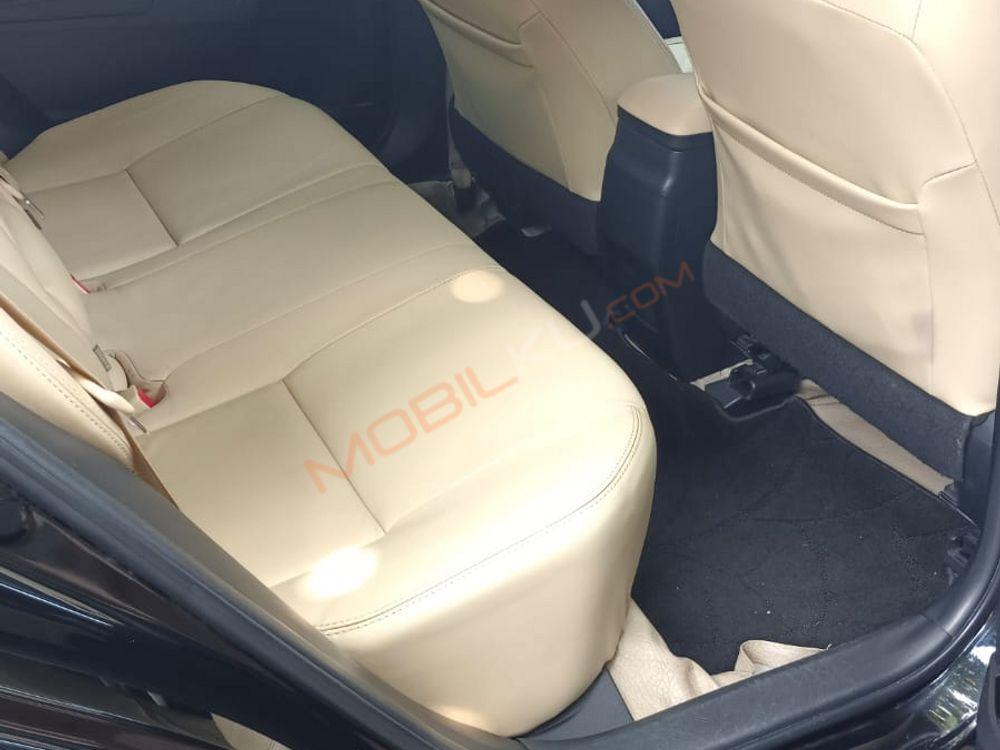 Mobil Toyota Corolla 2018