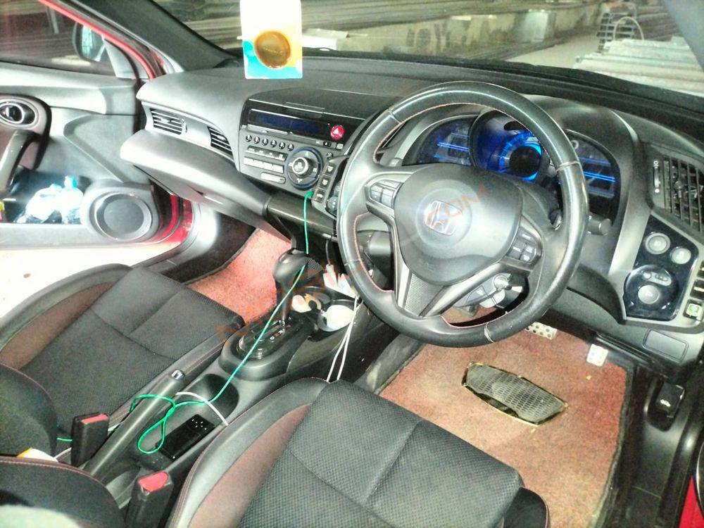 Mobil Honda CR-Z 2013
