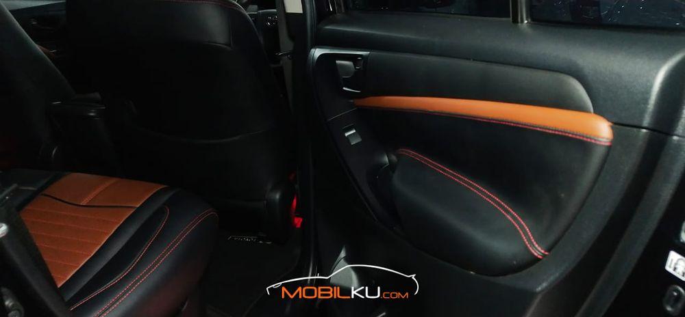 Mobil Toyota Kijang Innova 2021